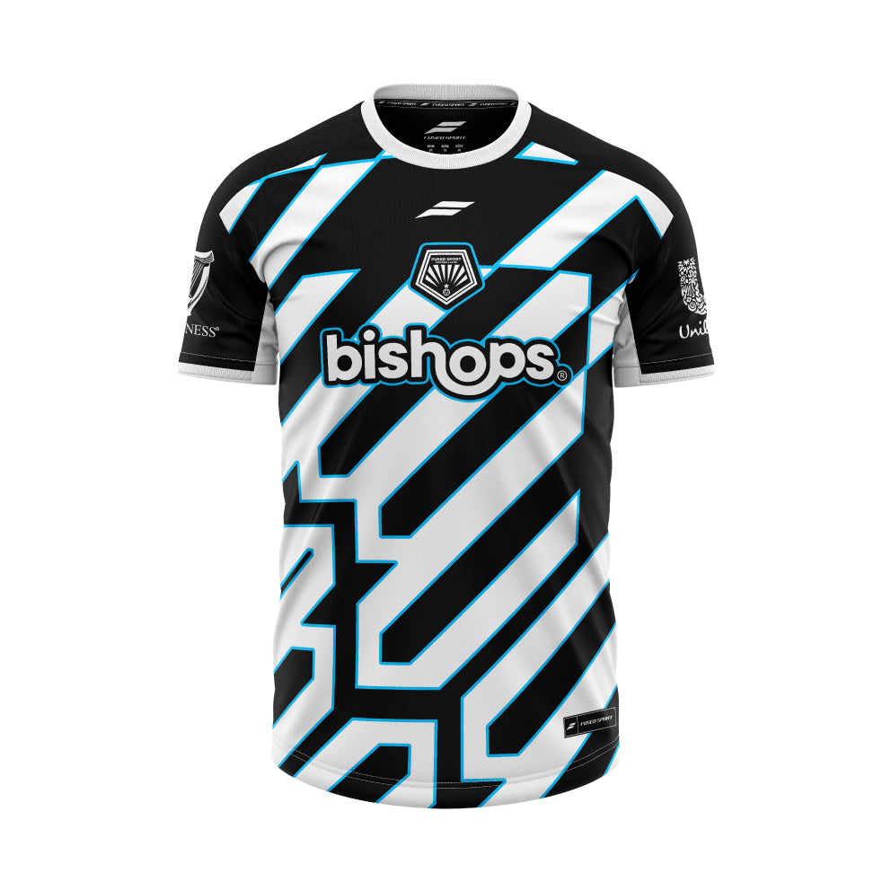 Emirates Team Kit